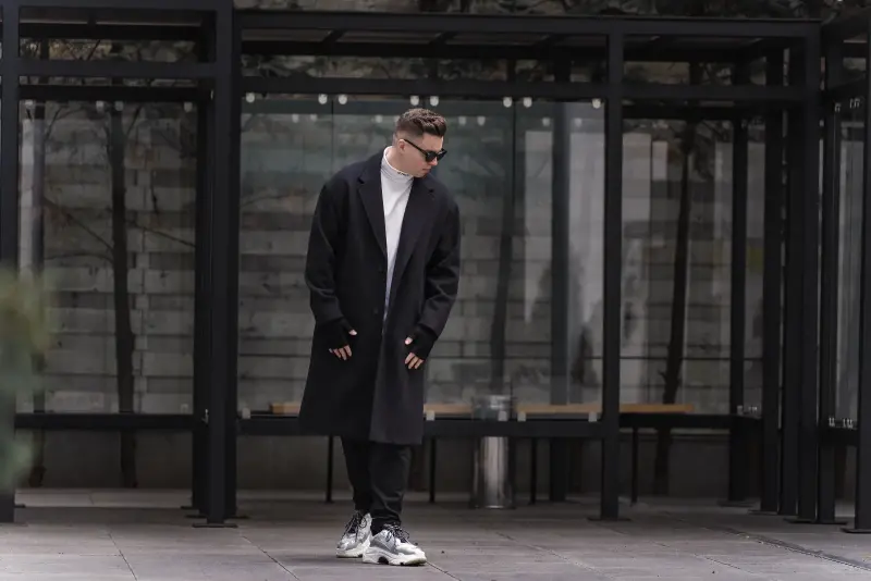 Minimalist Streetwear: Why Less Is More in Modern Fashion