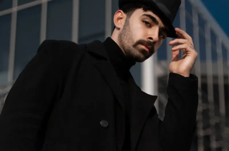 Monochrome Fashion: The Ultimate Guide to Mastering All-Black Outfits in 2026